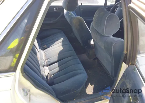 1989 Toyota Camry Le from USA, damaged, VIN JT2VV22E2K0086760